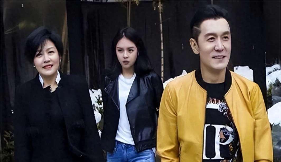 揭秘传奇人物李泳的早期生涯首度曝光