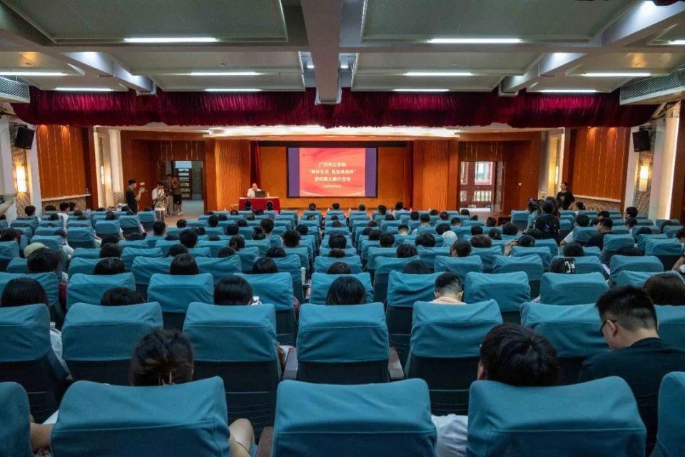 民法典学校，培育法治精神的摇篮之地