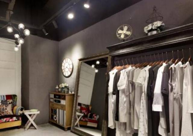 早期服装店袋子的故事与演变历程