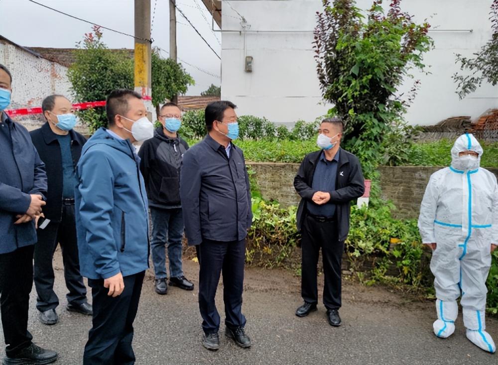 新疆疫情防控的坚韧防线，早期措施与背后故事