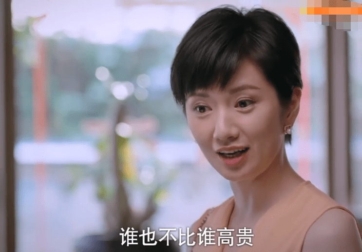 贺梅，深情母亲的前世今生揭秘——以家人之名预告中的感人瞬间