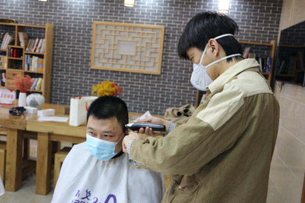 雄安新区疫情早期及其影响分析