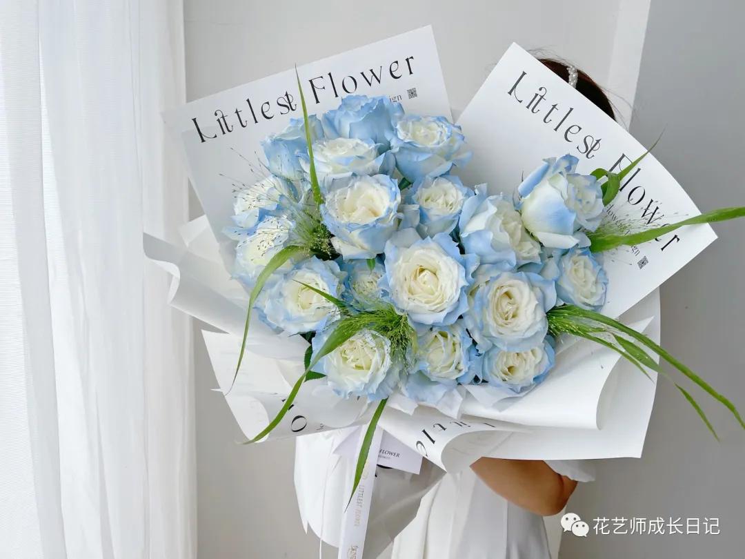 碎冰蓝最早款花束，美丽绽放与深邃寓意的完美结合